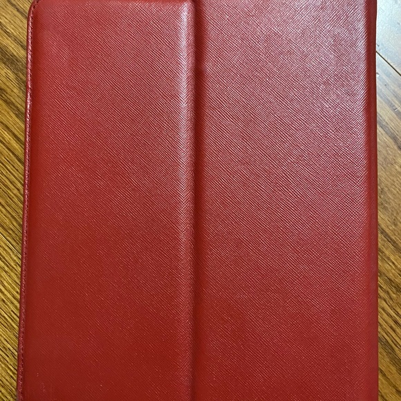 Tory Burch iPad case - Picture 2 of 3